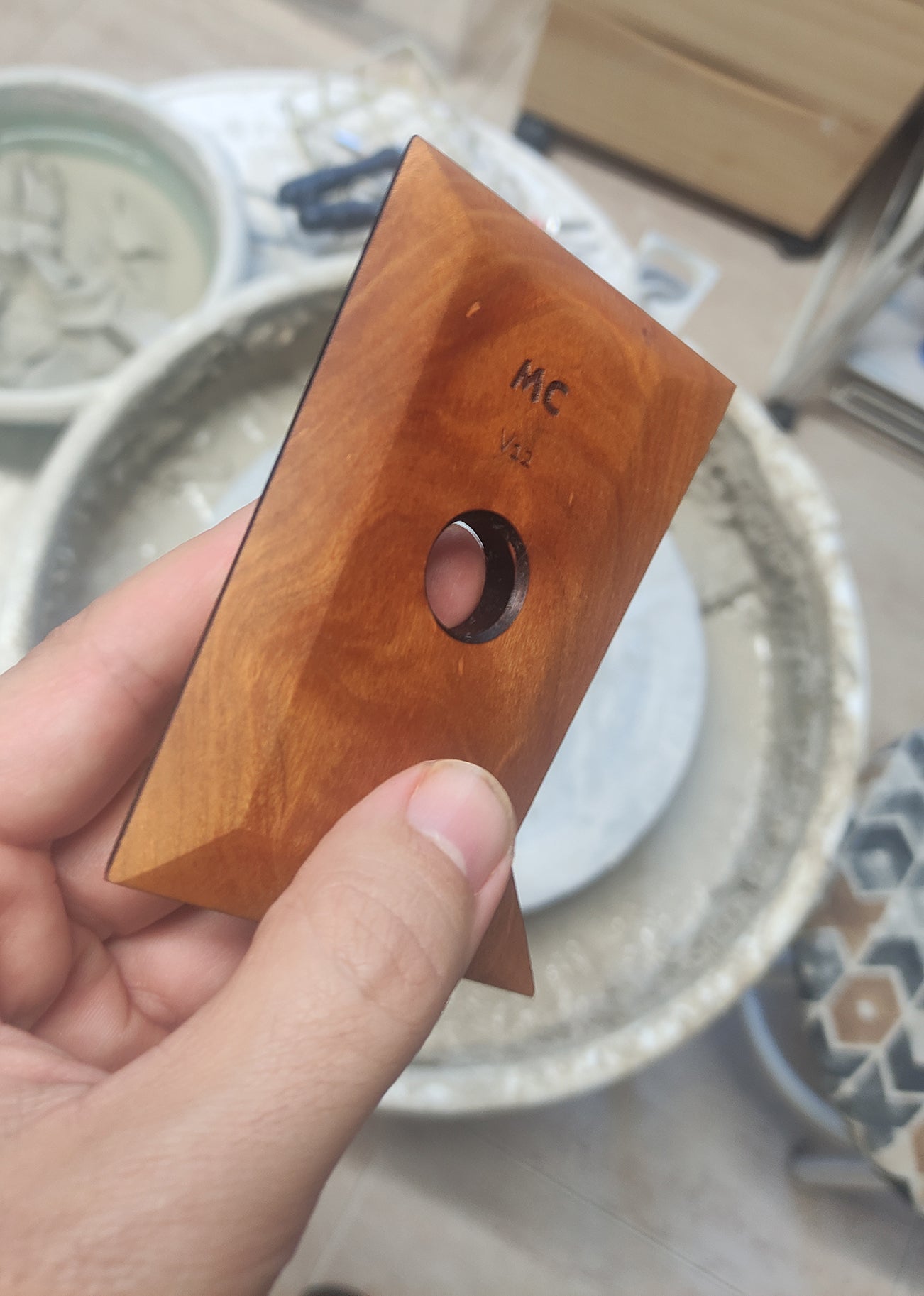 V12 Pottery tool rib