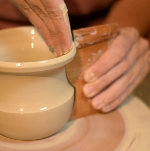 V15b Pottery tool rib