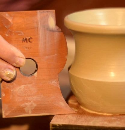 V15b Pottery tool rib